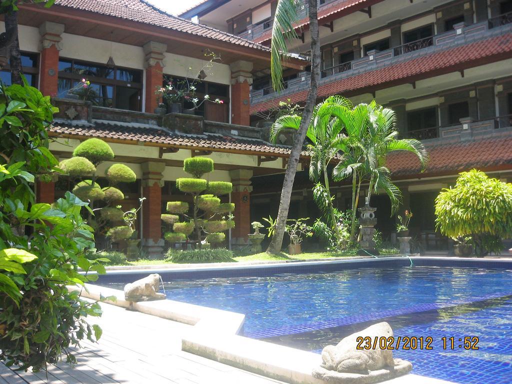 Hotel Puri Tanah Lot Kuta Lombok Extérieur photo