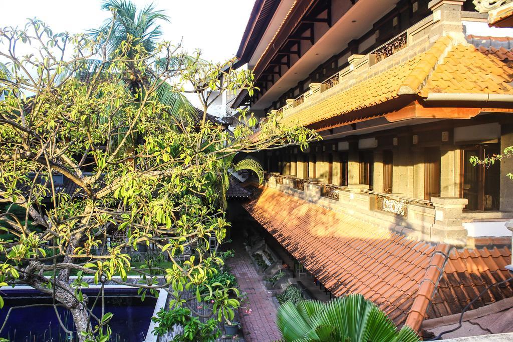 Hotel Puri Tanah Lot Kuta Lombok Extérieur photo