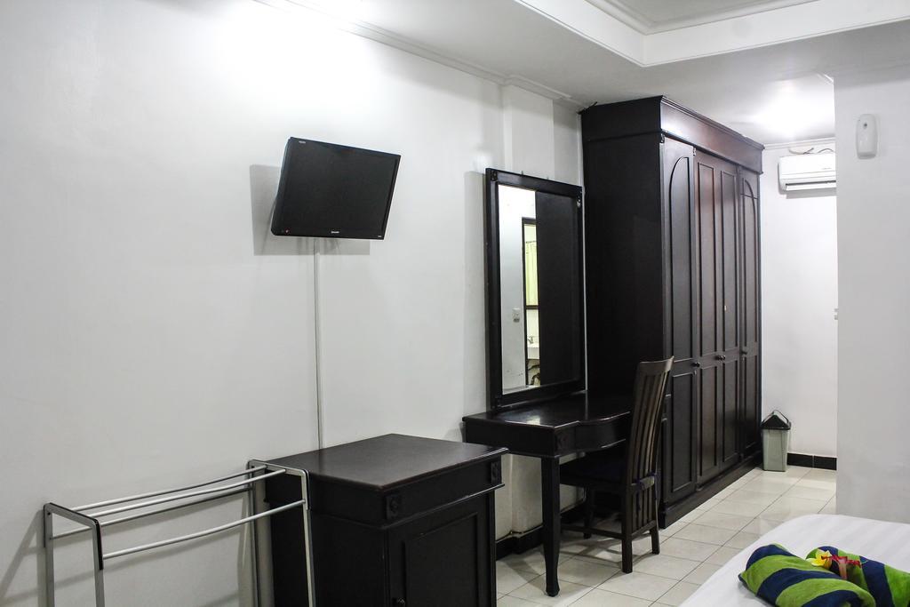 Hotel Puri Tanah Lot Kuta Lombok Extérieur photo