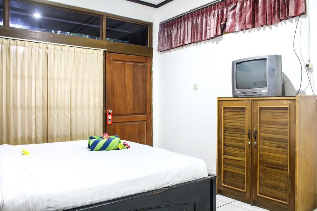 Hotel Puri Tanah Lot Kuta Lombok Extérieur photo