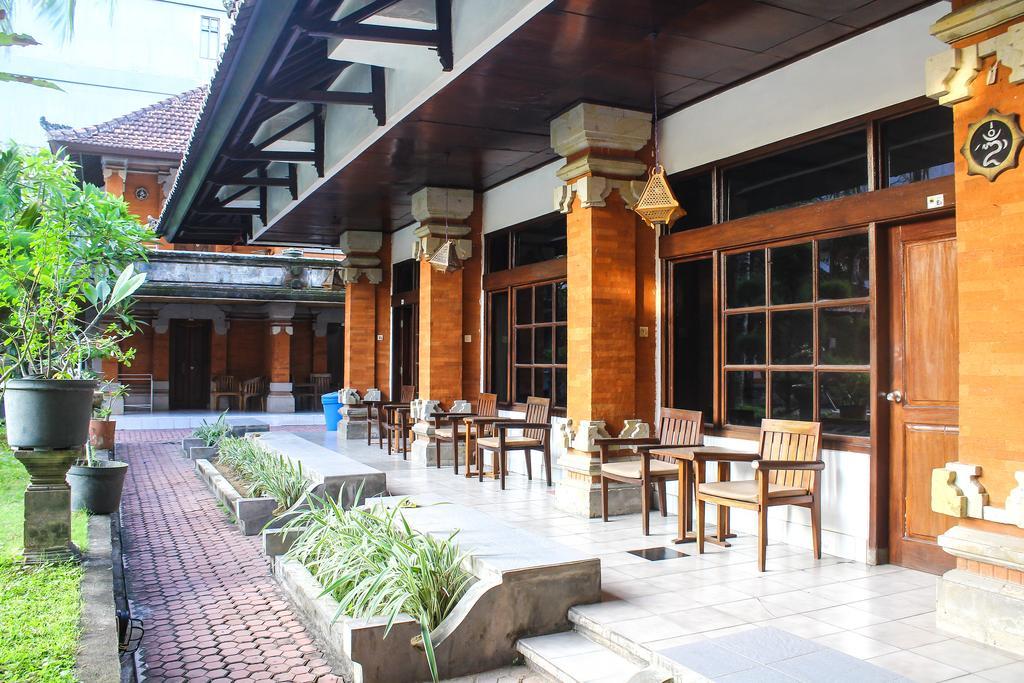 Hotel Puri Tanah Lot Kuta Lombok Extérieur photo